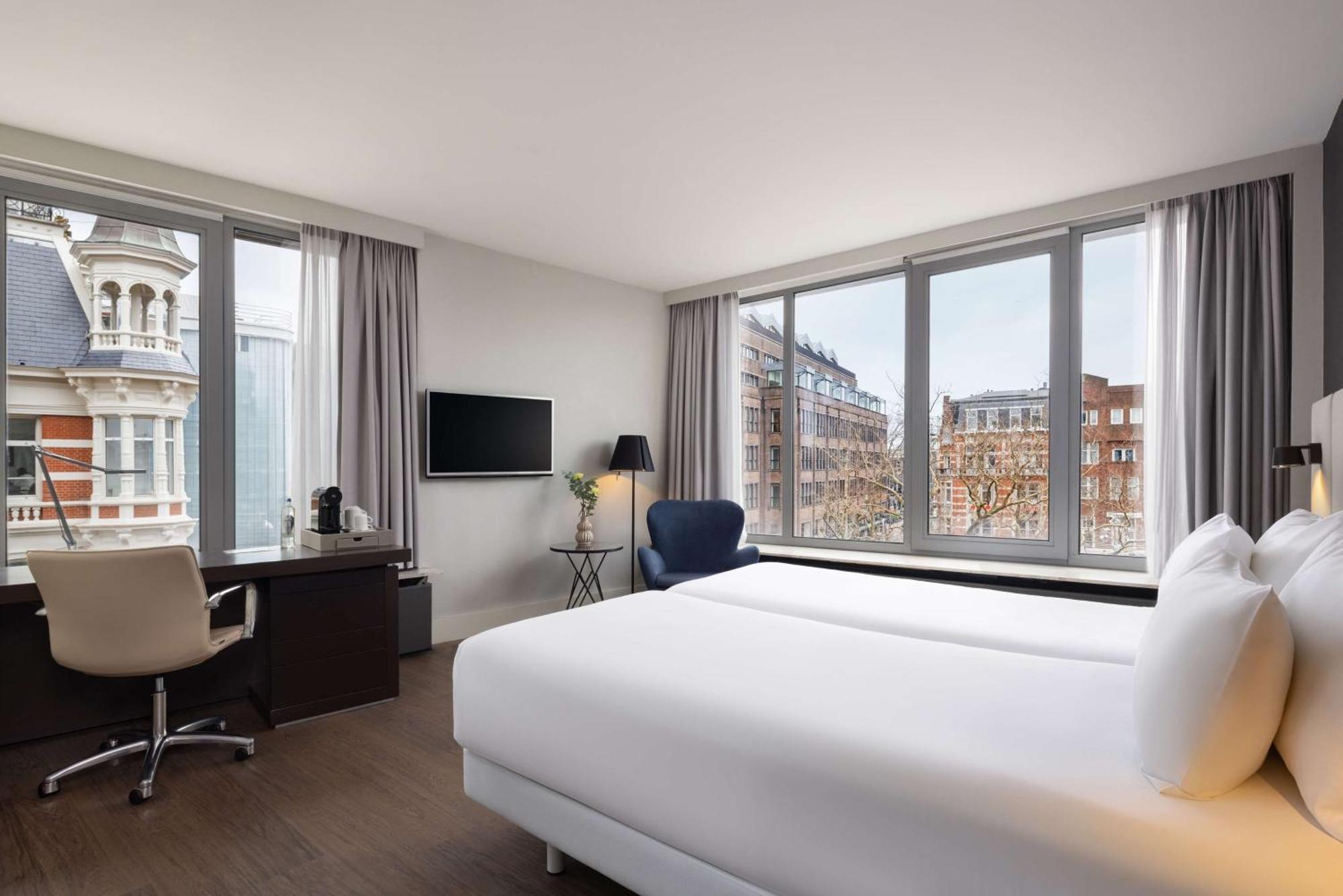Nh Amsterdam Caransa Hotel Exterior photo